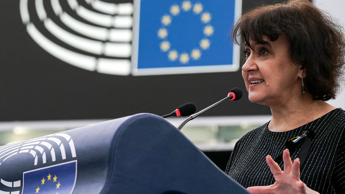 Az ukrán nők előtt tisztelgett az Európai Parlament, ahol egy ukrán író mondott beszédet