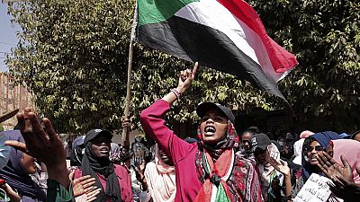 Sudanese march against the government