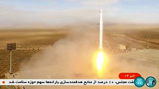 إطلاق الحرس الثوري الإيراني صاروخا يحمل قمرا صناعيا من نوع نور-2 في شمال شرق صحراء شاهرود بإيران، الثلاثاء 8 مارس 2022