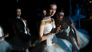 Teltházas előadást adott a Párizsban rekedt Kijevi Városi Balett