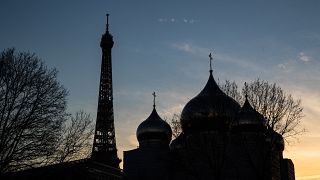 Crece la rusofobia contra la diáspora rusa en París por la guerra en Ucrania
