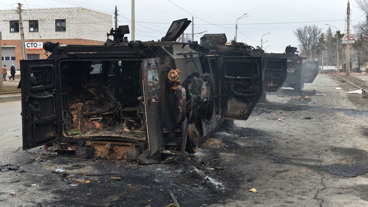 مركبة روسية لنقل المشاة GAZ Tigr دمرت نتيجة القتال في خاركيف فبراير 2022.