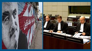 A g. : Portrait de Rafic Hariri à Beyrouth (le 15/01/2014) / A dr. : Ouverture du procès au Tribunal spécial pour le Liban près de La Haye (le 13/06/2012)