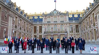 AB liderleri, Rusya-Ukrayna savaşı ve etkilerini ele almak üzere Fransa'nın başkenti Paris'te bir araya geldi.