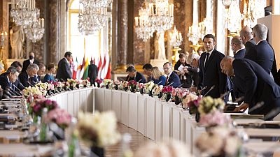 Der Gipfel von Versailles - Europa ringt um seine Russland-Politik