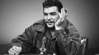 الكوبي إرنستو "تشي" غيفارا يظهر في برنامج "في ذا نيشن" (في استوديوهات سي بي أس - تي في) في نيويورك. 1964/12/13
