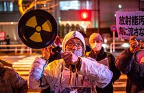 Una manifestazione a Tokyo contro TEPCO