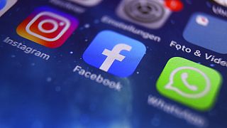 السلطات الروسية تحظر تطبيقي "واتسآب" و"إنستغرام" بعد حظهرها منصة "فيسبوك"، 11 مارس 2022