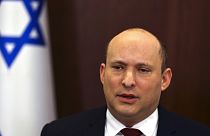 Naftali Bennett izraeli miniszterelnök a jeruzsálemi kormány ülésén