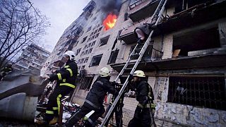 Edificio bombardeado en Kiev, Ucrania