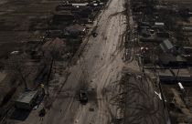 Des chars détruits sur la route de Brovary dans le nord de l'Ukraine, le 10 mars 2022