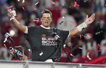 Er habe noch etwas zu erledigen, schrieb Tom Brady in seiner Ankündigung, doch weiterhin Football spielen zu wollen