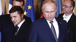 Una foto "in tempi non sospetti": Zelensky e Putin, all'Eliseo, il 9 dicembre 2019.