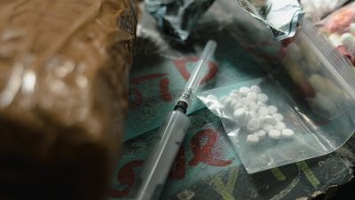 Schwer Drogenanhängige Menschen haben oft viele gesundheitliche Probleme. Die Covid-Pandemie aber überstanden viele wie durch ein Wunder sehr gut,