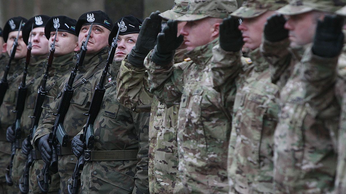 قوات أمريكية في قاعدة زاغان غرب بولندا كجزء من قوة الردع التي يبلغ قوامها حوالي 1000 جندي يتمركزون هناك. 2017/11/12