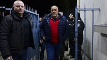 L'ex-Premier ministre bulgare Boïko Borissov à sa sortie du Commissariat de police à Sofia, le 18/03/2022