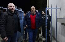 L'ex-Premier ministre bulgare Boïko Borissov à sa sortie du Commissariat de police à Sofia, le 18/03/2022