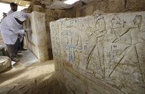 Egitto, grande scoperta archeologica. Ritrovate cinque tombe risalenti a 4000 anni fa