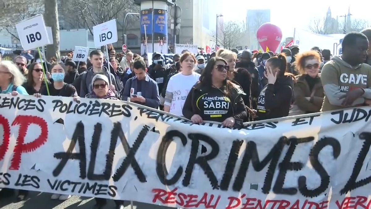 Die größte Antirassismus-Demonstration fand in Paris statt