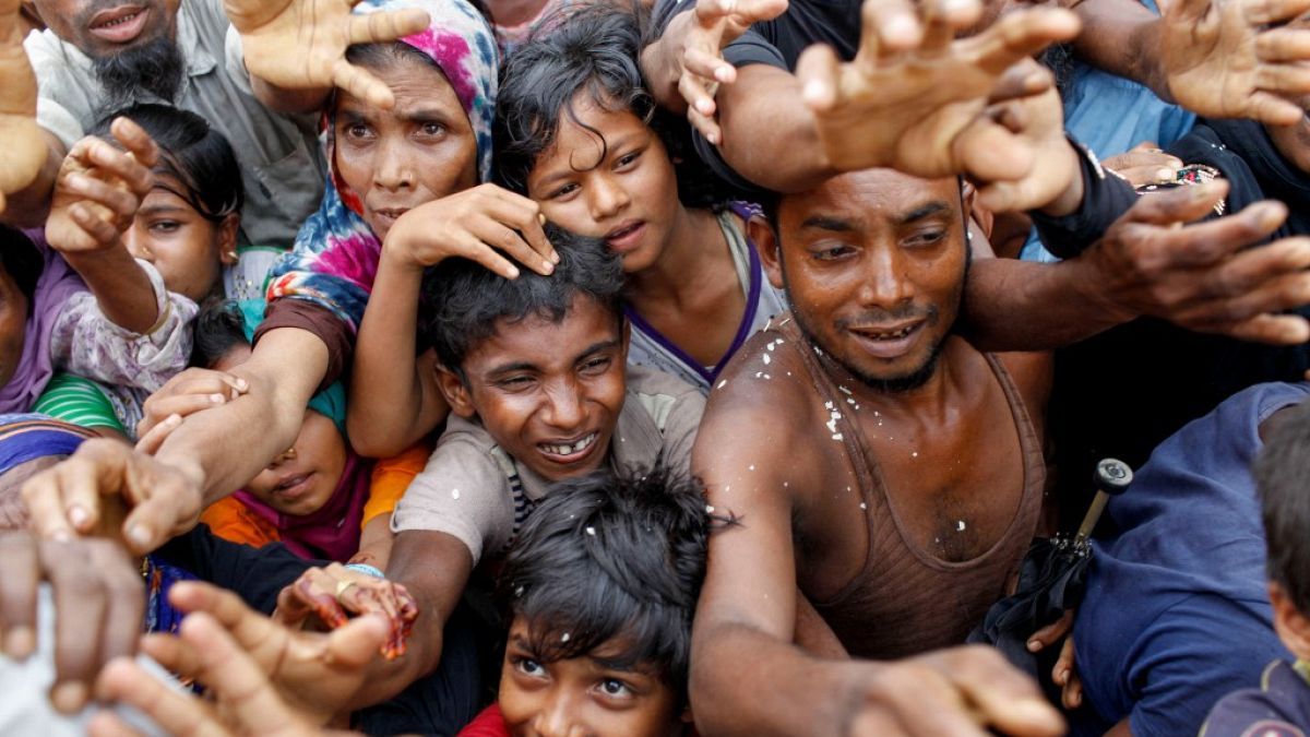 EUA preparam-se para classificar perseguição aos Rohingya de genocídio