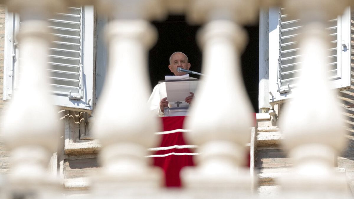 Mujeres y laicos podrán entrar en la curia del Vaticano conforme a la nueva constitución apostólica