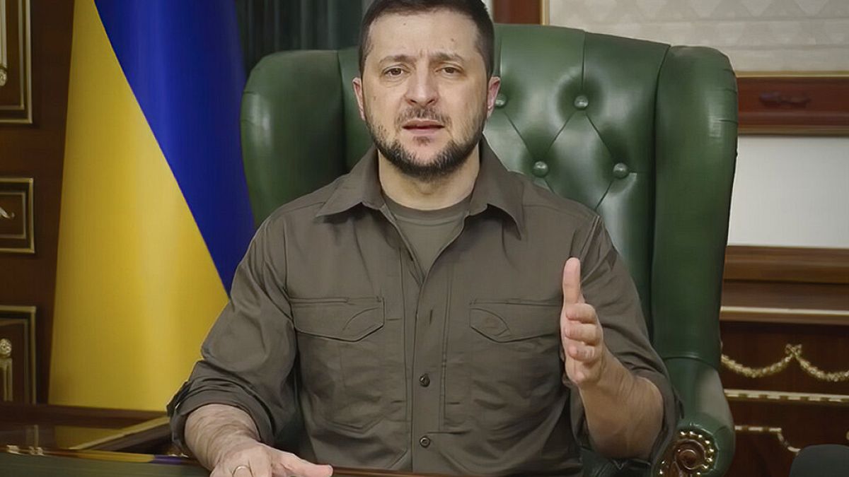 Zelenskyy: "A Ucrânia é a porta de entrada das tropas russas na Europa"