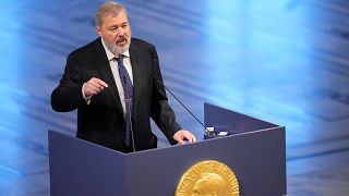Beszédet mond Dmitrij Muratov a Nobel-békedíj átvételekor Osloban 2021. december 21-én