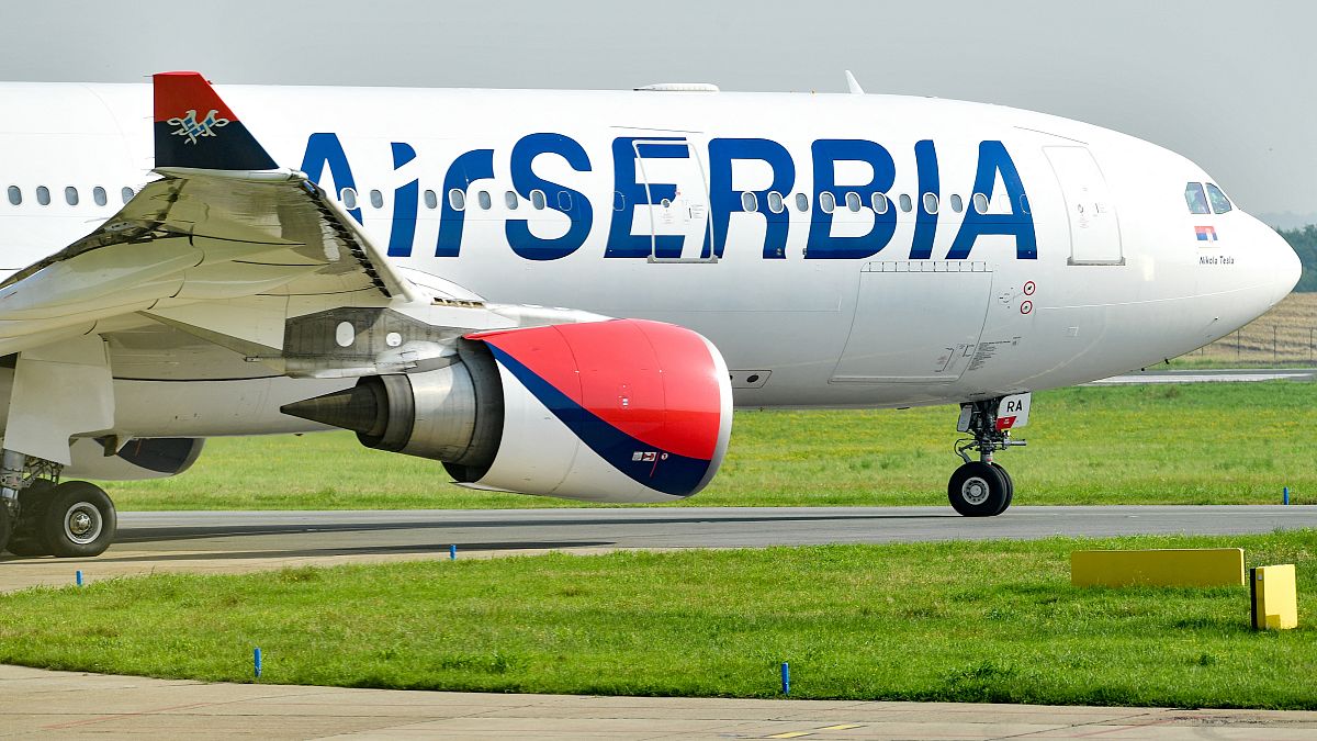 تهديدات تطال الخطوط الجوية الصربية بسبب استمرار رحلاتها إلى روسيا