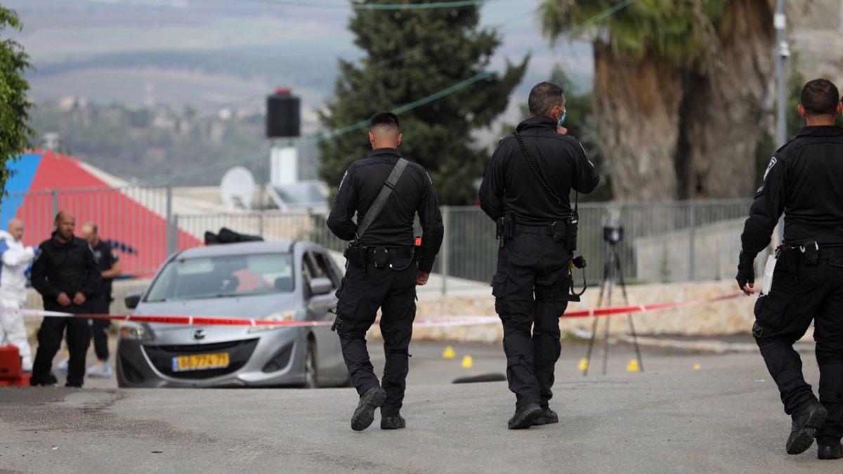 عناصر من الشرطة الإسرائيلية في مدينة أم الفحم