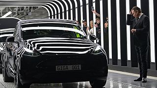 Tesla'nın kurucusu Elon Musk Berlin'deki fabrikanın açılış törenine katıldı