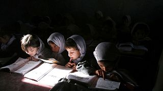 محدودیت برای تحصیل دختران در افغانستان