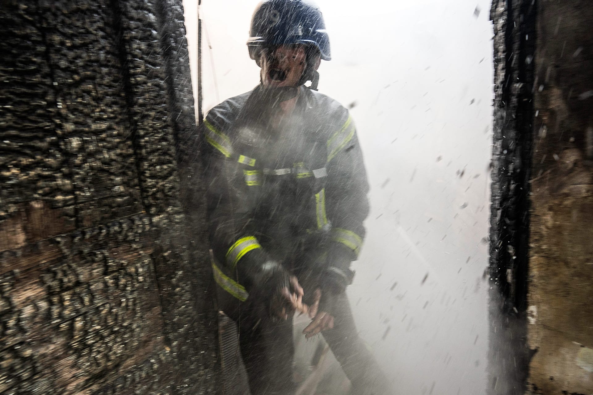 Ukraine Firemen In photos: One month of war in Ukraine | Euronews