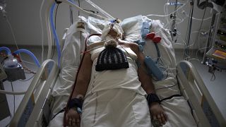 مصاب بفيروس كورونا في مستشفى في مارسيليا