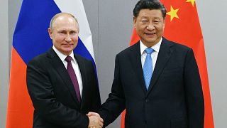 الرئيس الصيني شي جين بينغ مع الرئيس الروسي فلاديمير بوتين