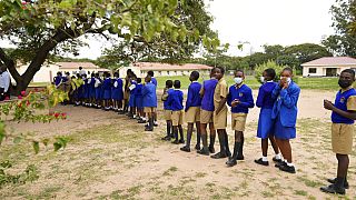 Covid-19 : le Zimbabwe cible la vaccination des écoliers