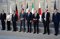 Совместная фотография участников саммита "Большой семёрки"