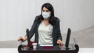 HDP'li Semra Güzel için yakalama kararı