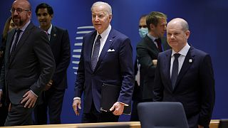 Von links nach rechts: EU-Ratspräsident Charles Michel, US-Präsident Joe Biden und deutsche Bundeskanzler Olaf Scholz.