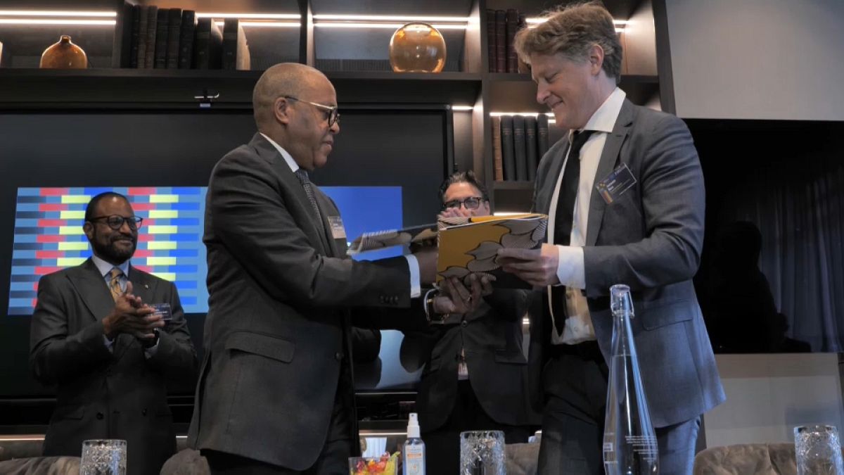 Governo de Angola e consórcio dos Países Baixos assinam memorando 