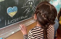Ukrán kislány a beregszászi magyar gimnáziumban
