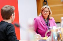 SPD-Kandidatin Anke Rehlinger im Wahlkampf im Saarland