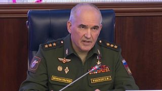 El general jefe del Estado Mayor del Ejército de Rusia Serguéi Rudskoy anunció lo que parece una retirada o un rep`liegue.