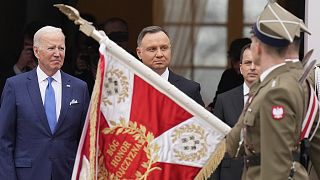 US President Joe Biden and Polish President Andrzej Duda attend a military welcome ceremony at the Presidential Palace in Warsaw, 26 March 2022