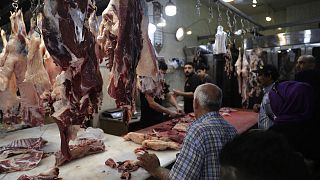 سوق اللحوم في مدينة طرابلس الساحلية في شمال لبنان.