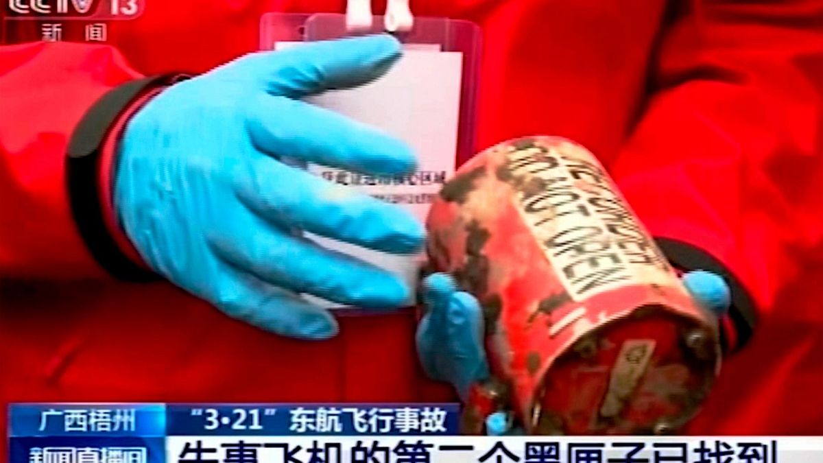جعبه سیاه کشف شده از سقوط هواپیما در چین