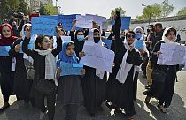 Manifestations de femmes et de filles pour réclamer la réouverture des écoles secondaires pour les filles - Kaboul (Afghanistan), le 26/03/2022