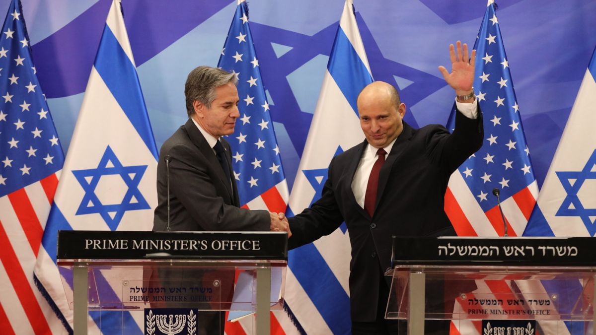 Blinken amerikai külügyminiszter és Bennett izraeli kormányfő közös sajtótájékoztatója