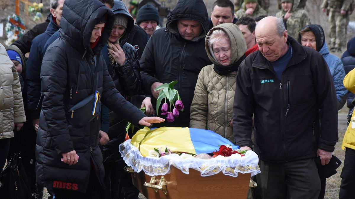 Funeral de um ucraniano em Yuzhine, na região de Odessa