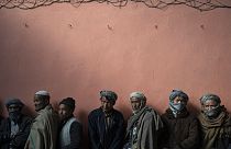 Taliban kamuda çalışan erkeklere sakal bırakme ve kıyafet yönetmeliğine uyma zorunluluğu getirdi