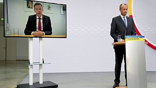 Tobias Hans aus dem Saarland per Videoschalte bei CDU-Chef Friedrich Merz in Berlin